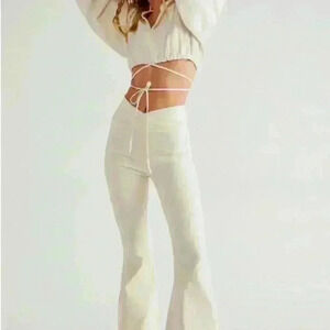 We The Free Venice Beach Flare Jeans High Rise Elastic Wrap  Waist White Size 30